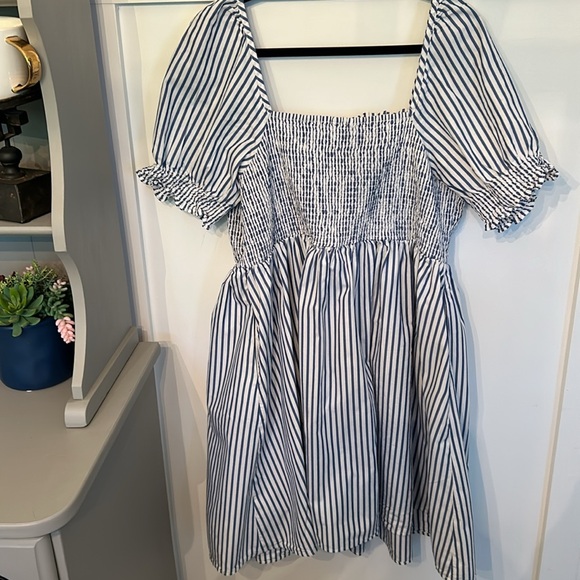 Draper James Poplin blue & white dress size 1X GUC - Picture 5 of 6